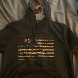 mossy oak hoodie size medium